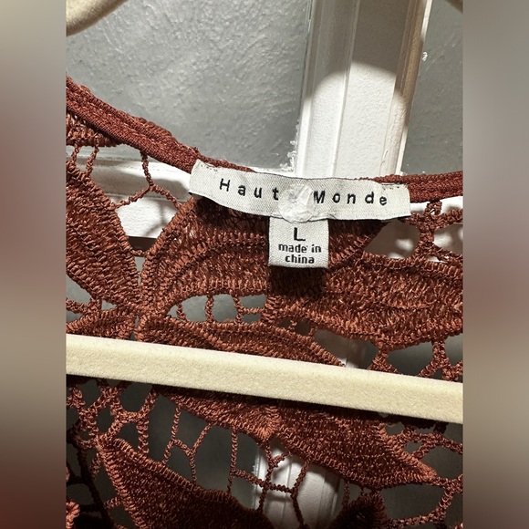 Haute Monde Lace Top - Picture 7 of 8